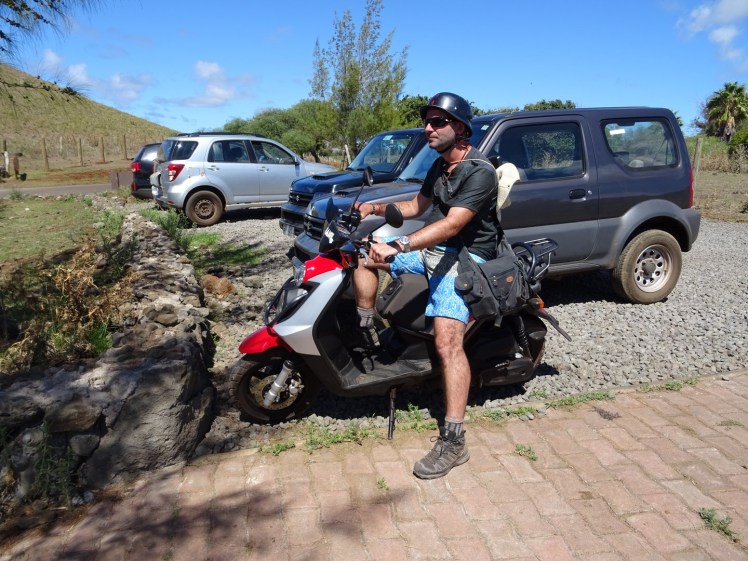 Rapa Nui - Scooter (1) (Copier)